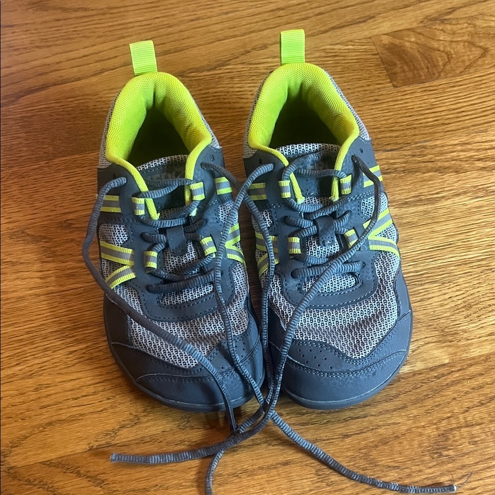 Xero Youth Prio barefoot shoes
